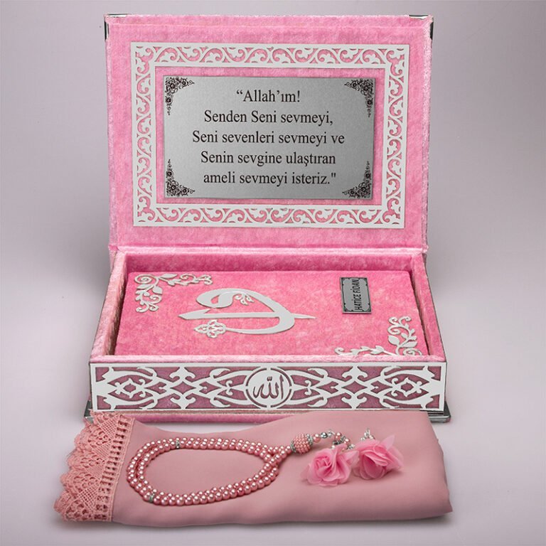Kadife Kutulu Kur'an-ı Kerim Seti (Bebe Pembe, Gümüş Süsleme)