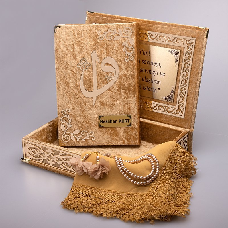 Kadife Kutulu Kur'an-ı Kerim Seti (Gold, Gold Süsleme)