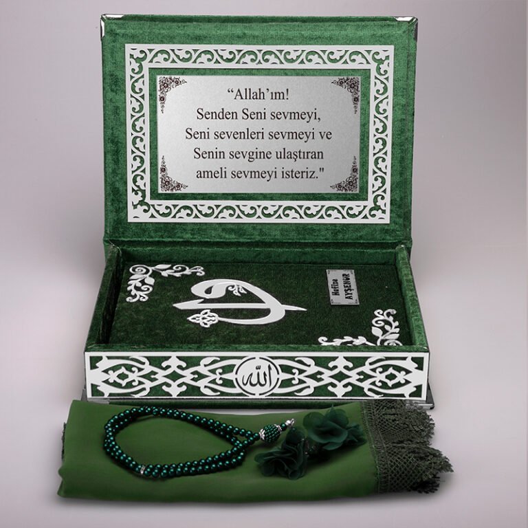 Kadife Kutulu Kur'an-ı Kerim Seti (Yeşil, Gümüş Süsleme)
